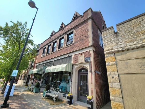 733 Elm Street , Unit 301, Winnetka, IL 60093