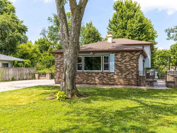 18226 W Big Oaks Road, Grayslake, IL 60030
