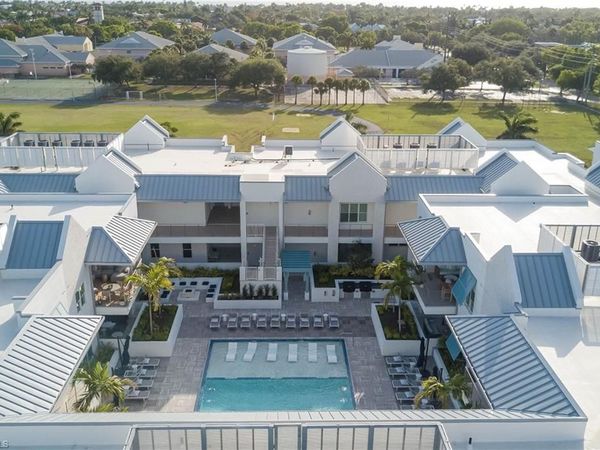 201 8th ST S, Unit 208, NAPLES, FL 34102