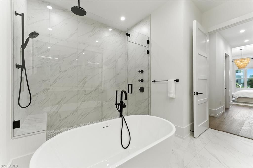 201 8th St S, Unit 208, Naples, FL 34102 Photo