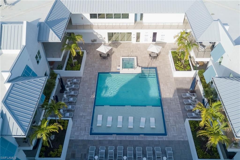 201 8th St S, Unit 208, Naples, FL 34102 Photo