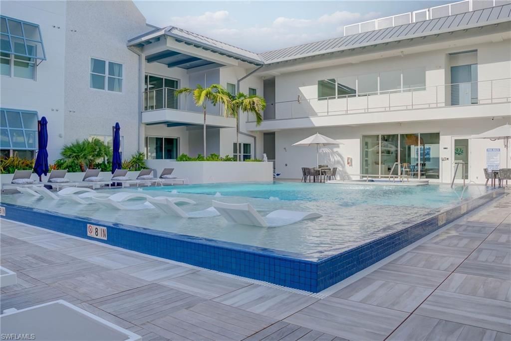 201 8th St S, Unit 208, Naples, FL 34102 Photo
