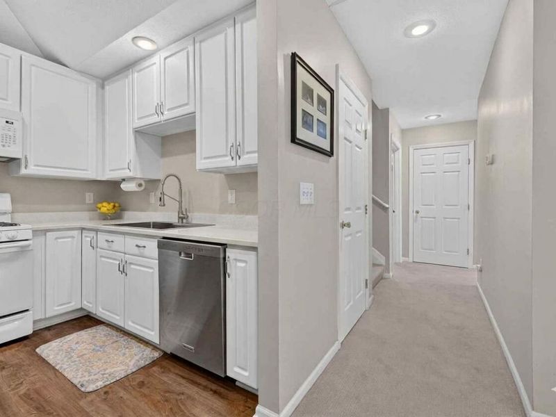 1258 Allington Lane, Columbus, OH 43240 Photo 16