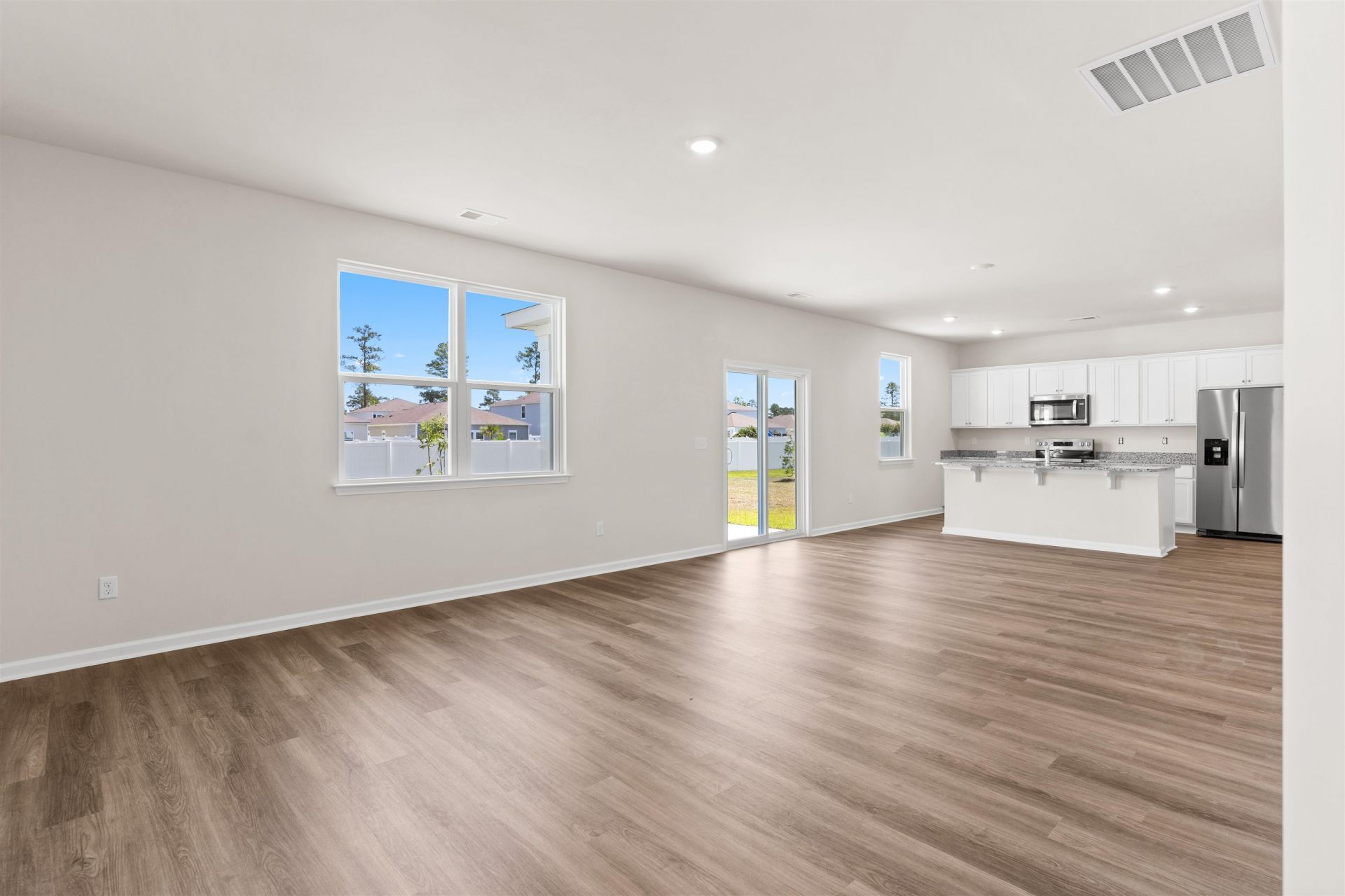 512 Duvall St. Photo 6