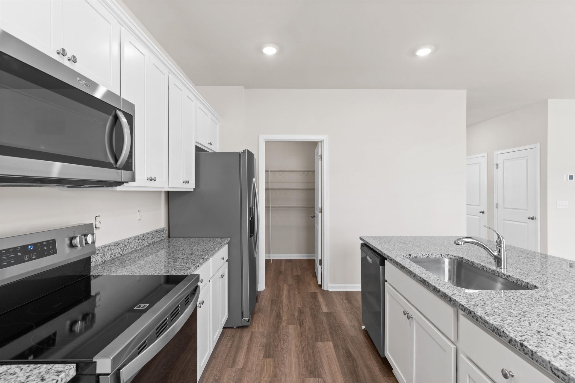 512 Duvall St. Photo 9