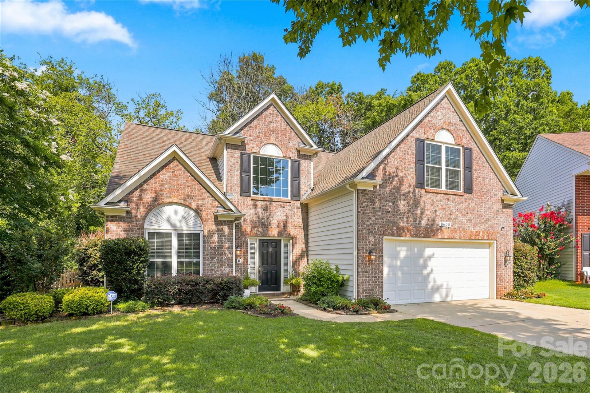 8600 Fieldcroft Drive, Charlotte, NC 28277 Main Photo