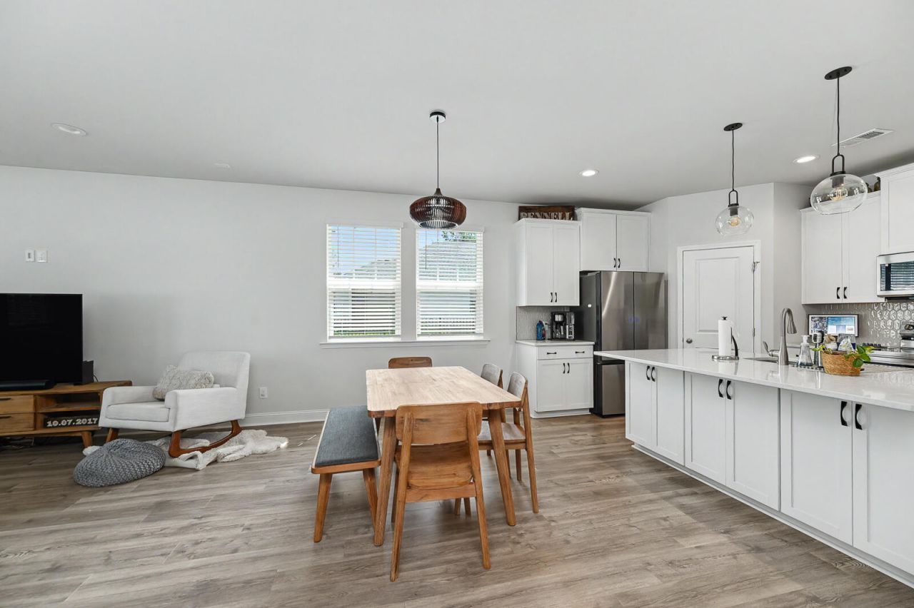 1408 Deercreek Drive Photo 8