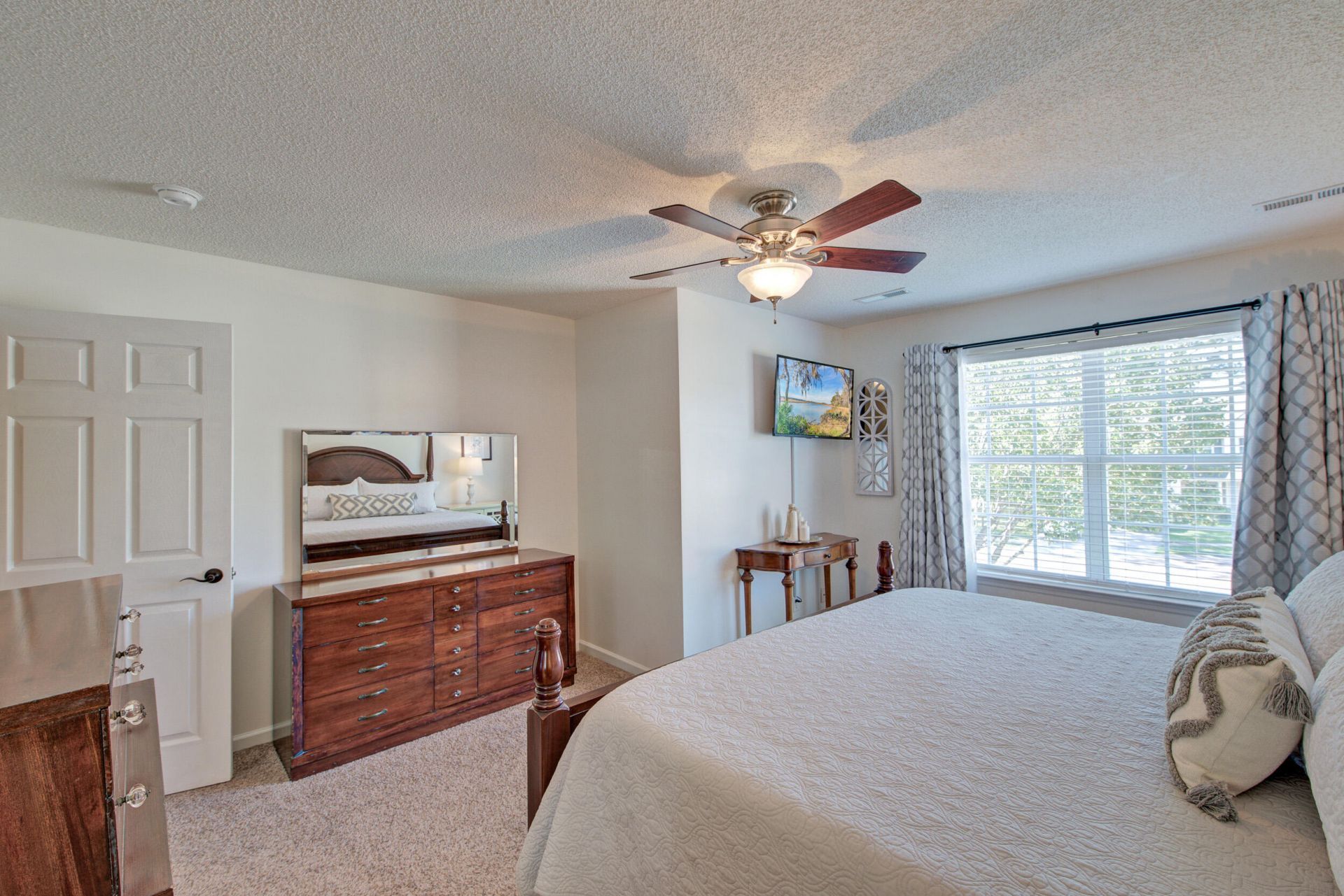 106 Maplewood Court Photo 15