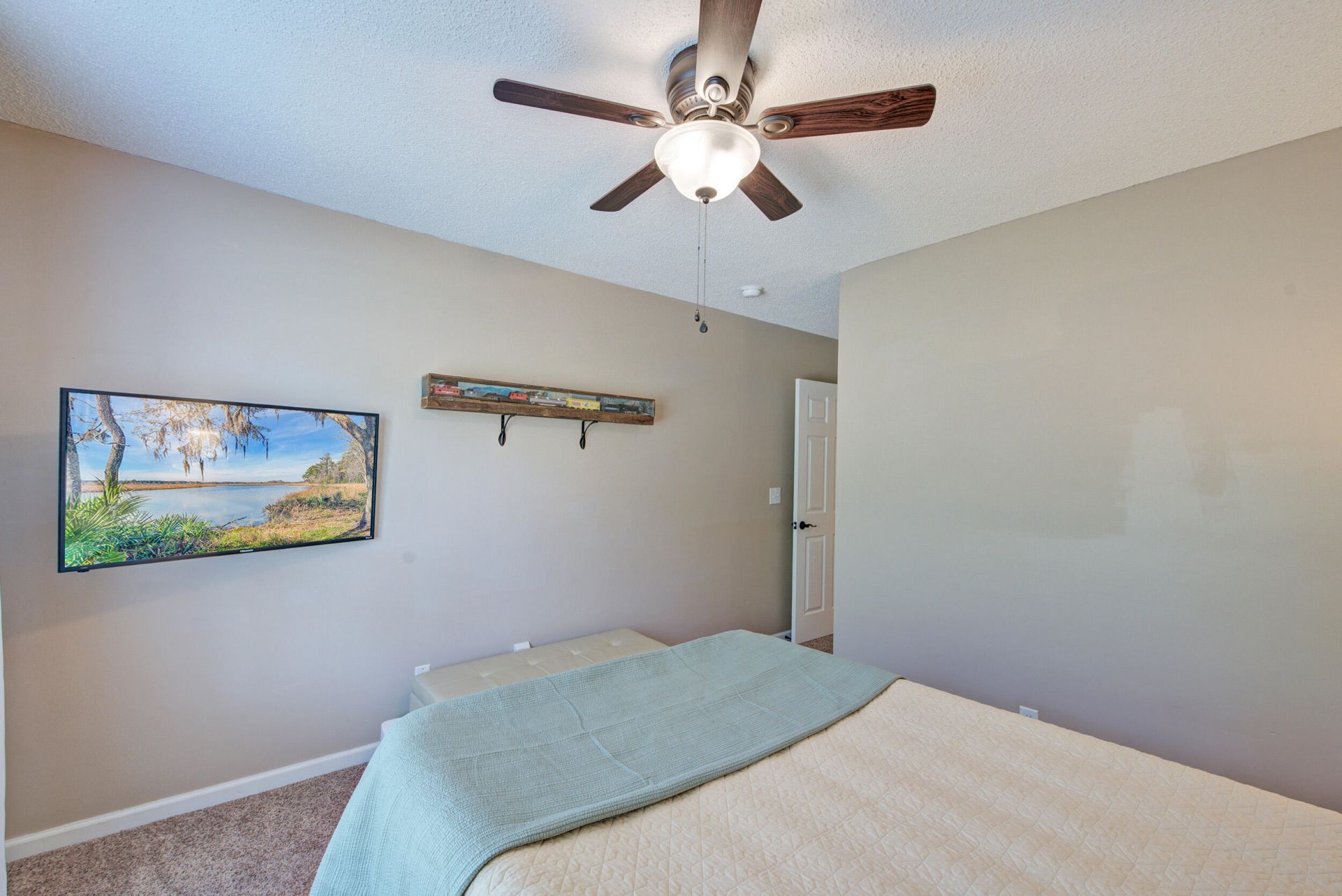 106 Maplewood Court Photo 26