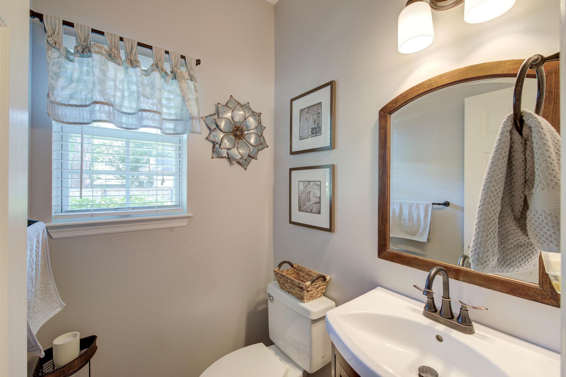 106 Maplewood Court Photo 43