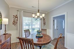 106 Maplewood Court photo 4