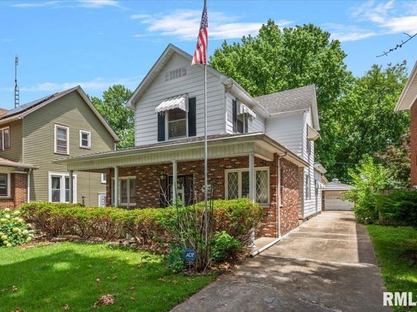 1520 N 4TH Street, Springfield, IL 62702