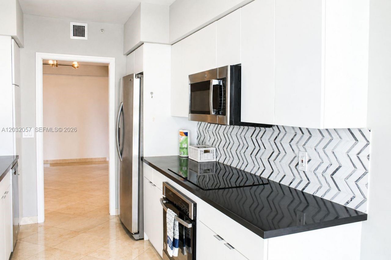 16400 Collins Ave, Unit 542, Sunny Isles Beach, FL 33160 Photo