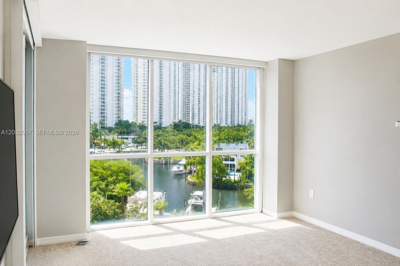 16400 Collins Ave, Unit 542, Sunny Isles Beach, FL 33160 Photo