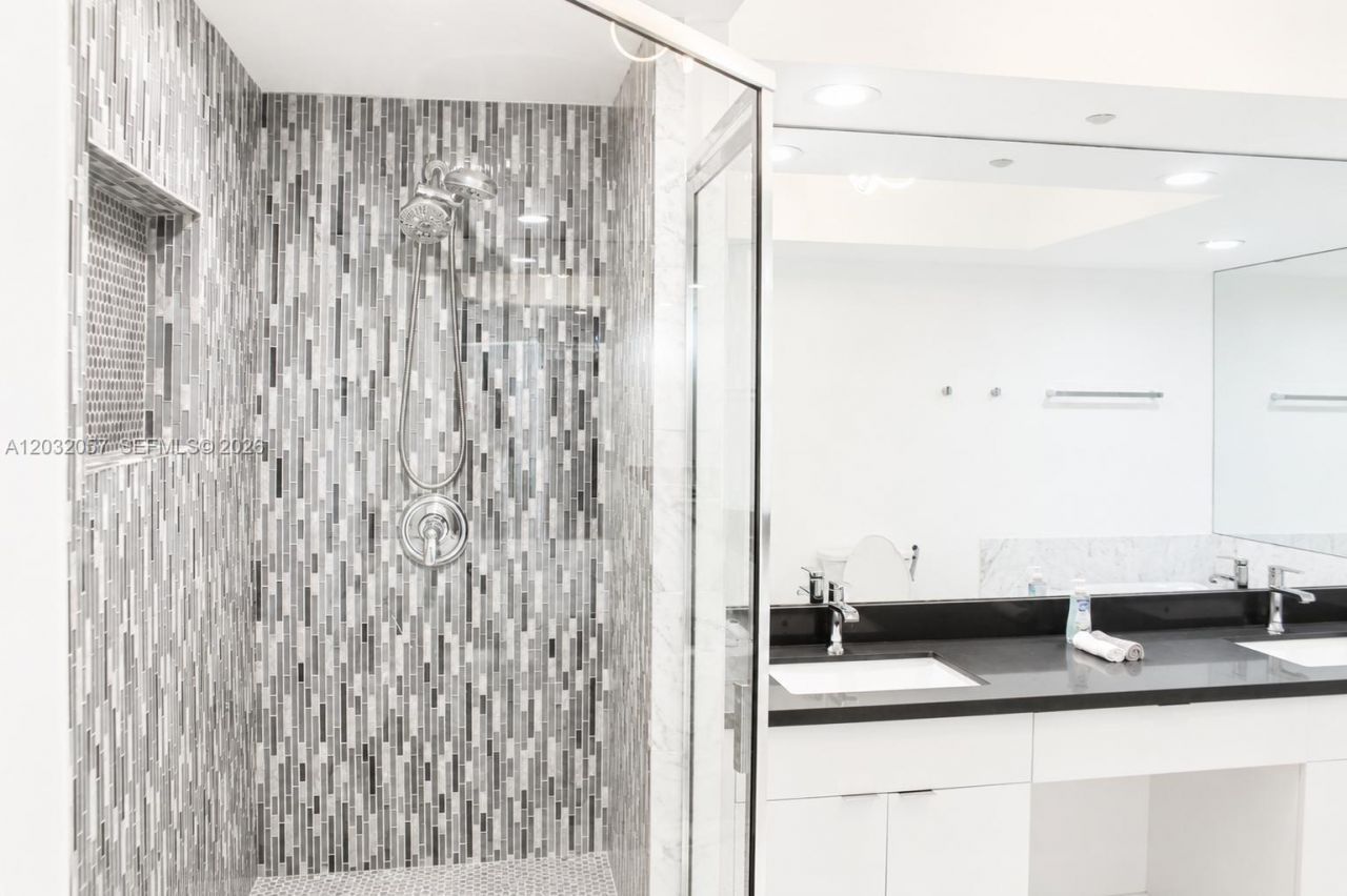 16400 Collins Ave, Unit 542, Sunny Isles Beach, FL 33160 Photo