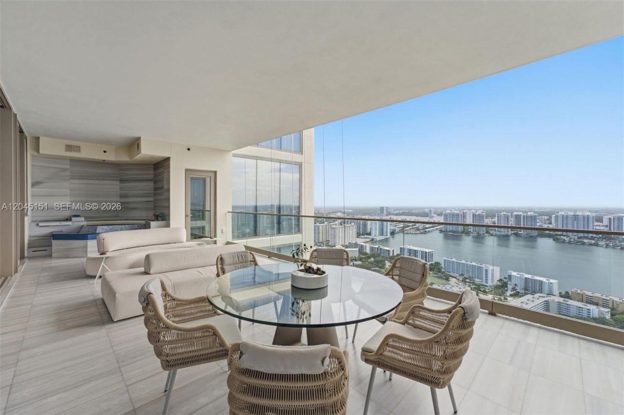 17901 Collins Ave, Unit 3906, Sunny Isles Beach, FL 33160 Photo