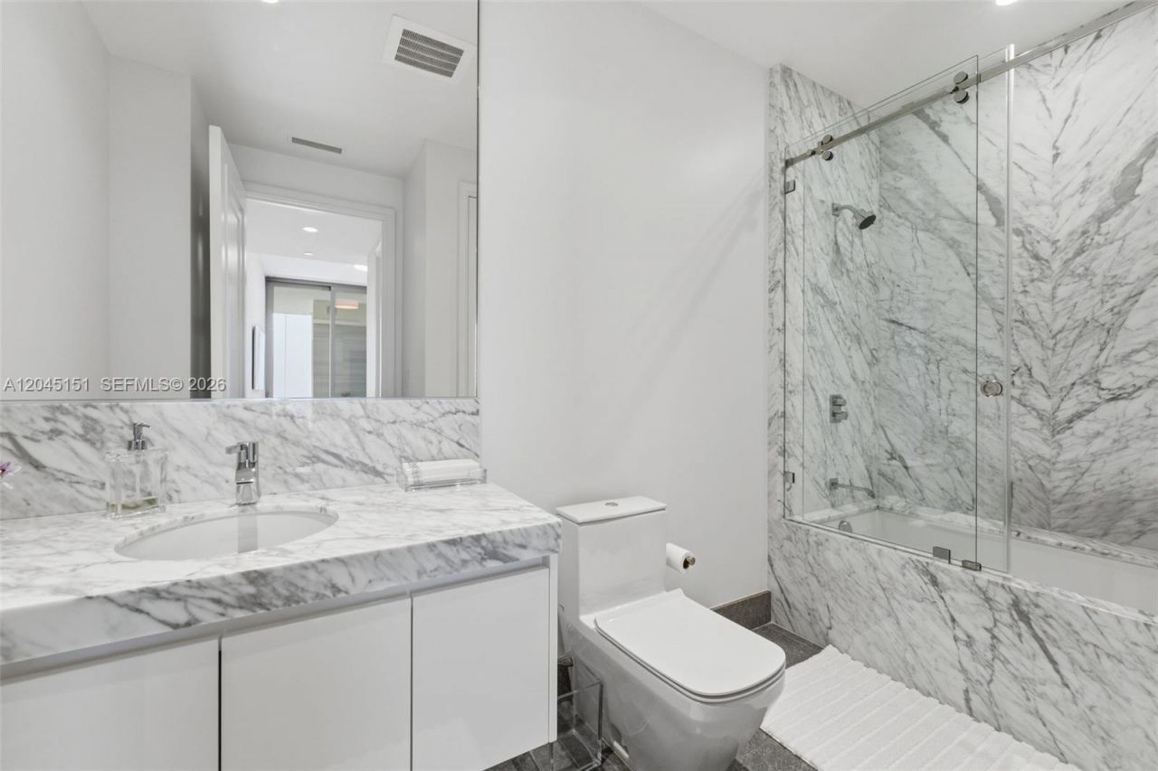 17901 Collins Ave, Unit 3906, Sunny Isles Beach, FL 33160 Photo
