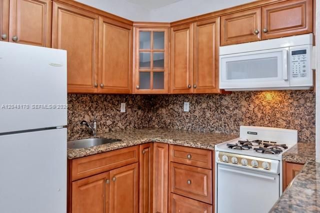 1280 W 54th St , Unit 313B, Hialeah, FL 33012 Photo
