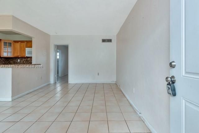 1280 W 54th St , Unit 313B, Hialeah, FL 33012 Photo