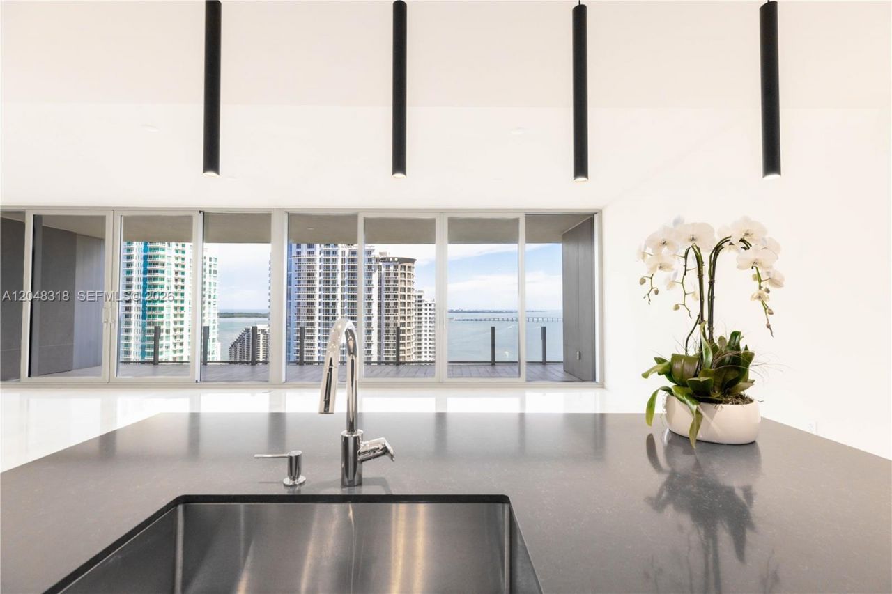 300 Biscayne Boulevard Way , Unit 2702E, Miami, FL 33131 Photo