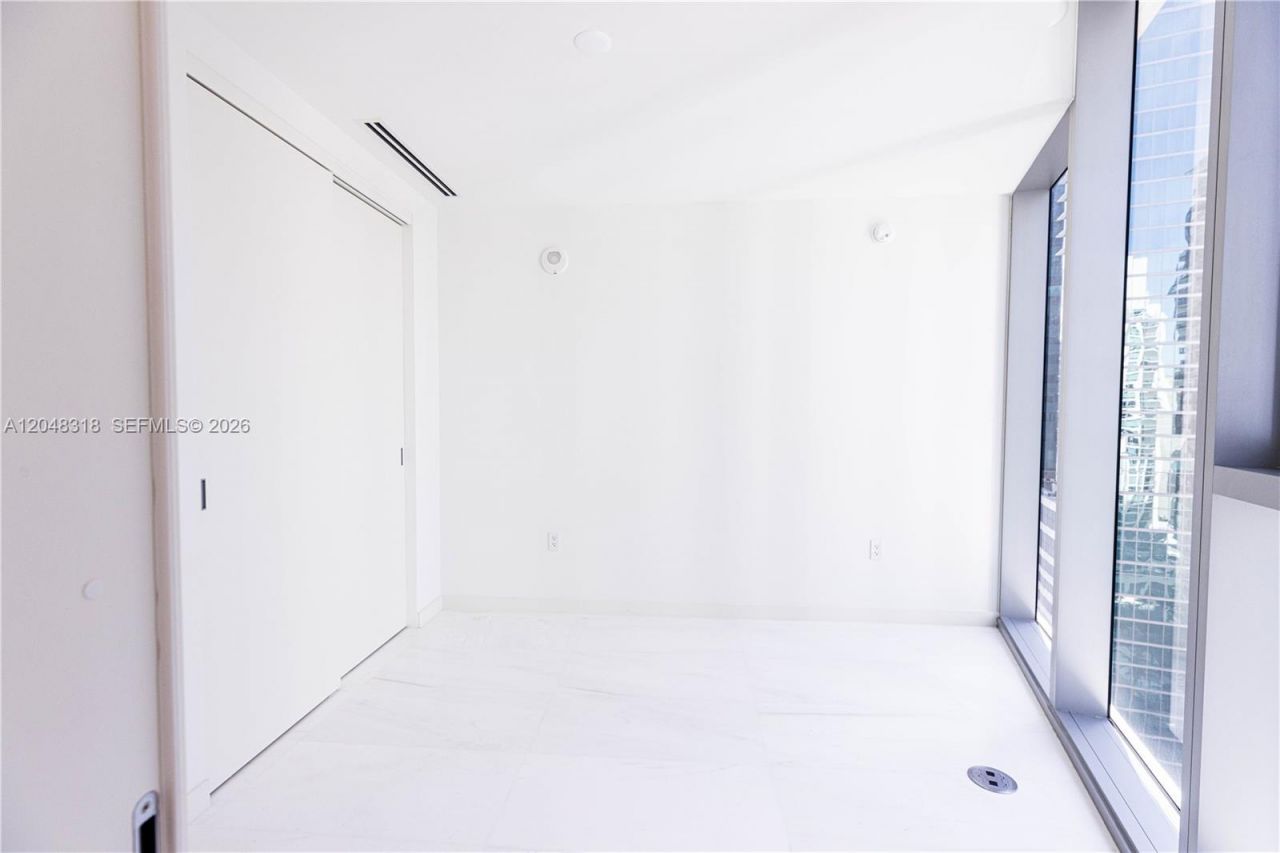 300 Biscayne Boulevard Way , Unit 2702E, Miami, FL 33131 Photo