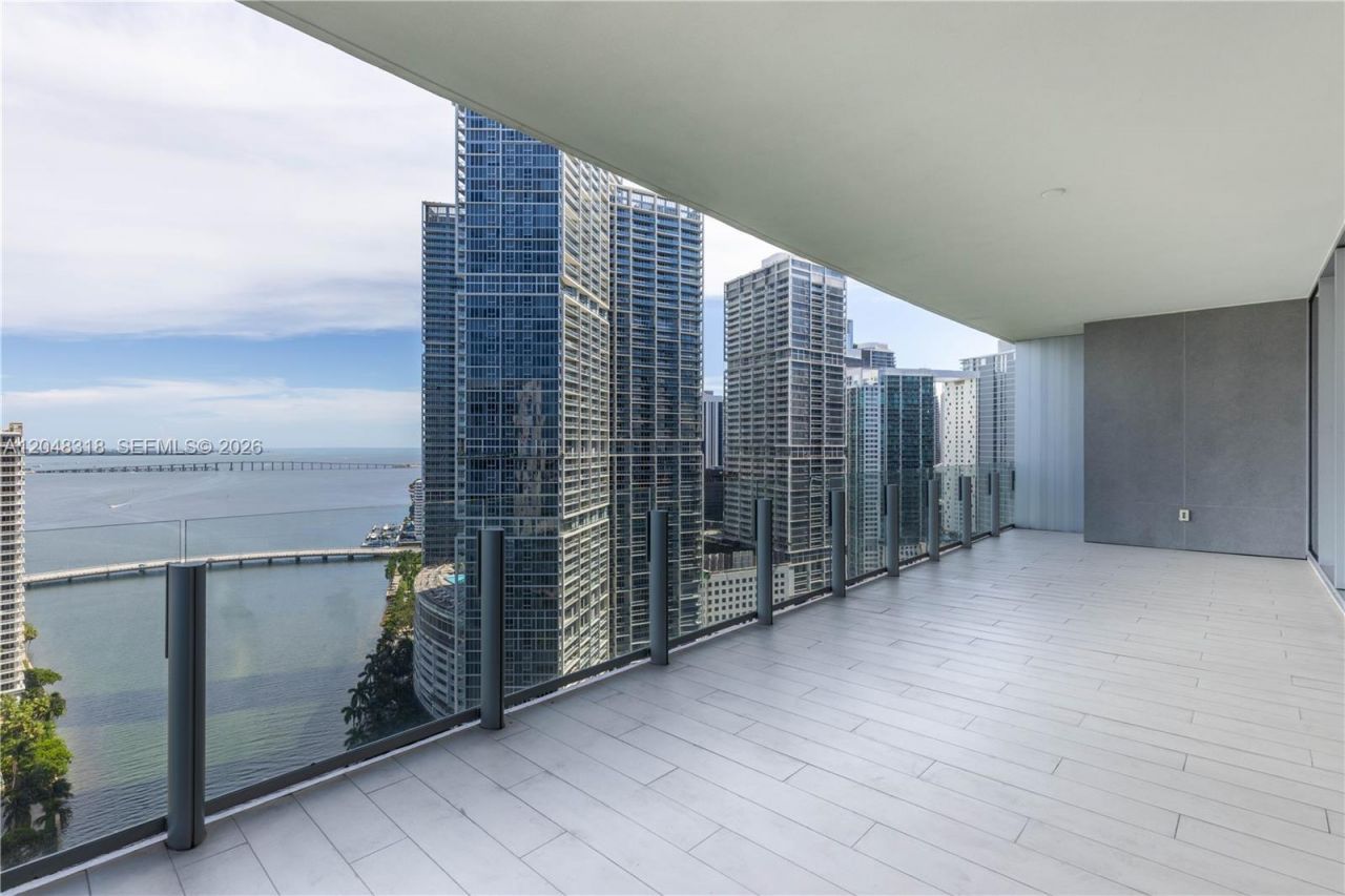 300 Biscayne Boulevard Way , Unit 2702E, Miami, FL 33131 Photo