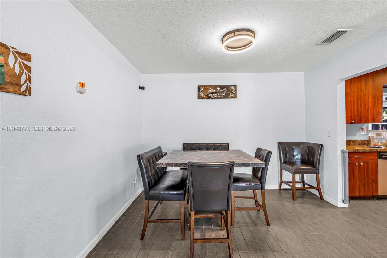 5045 SW 10th St , Margate, FL 33068 Photo