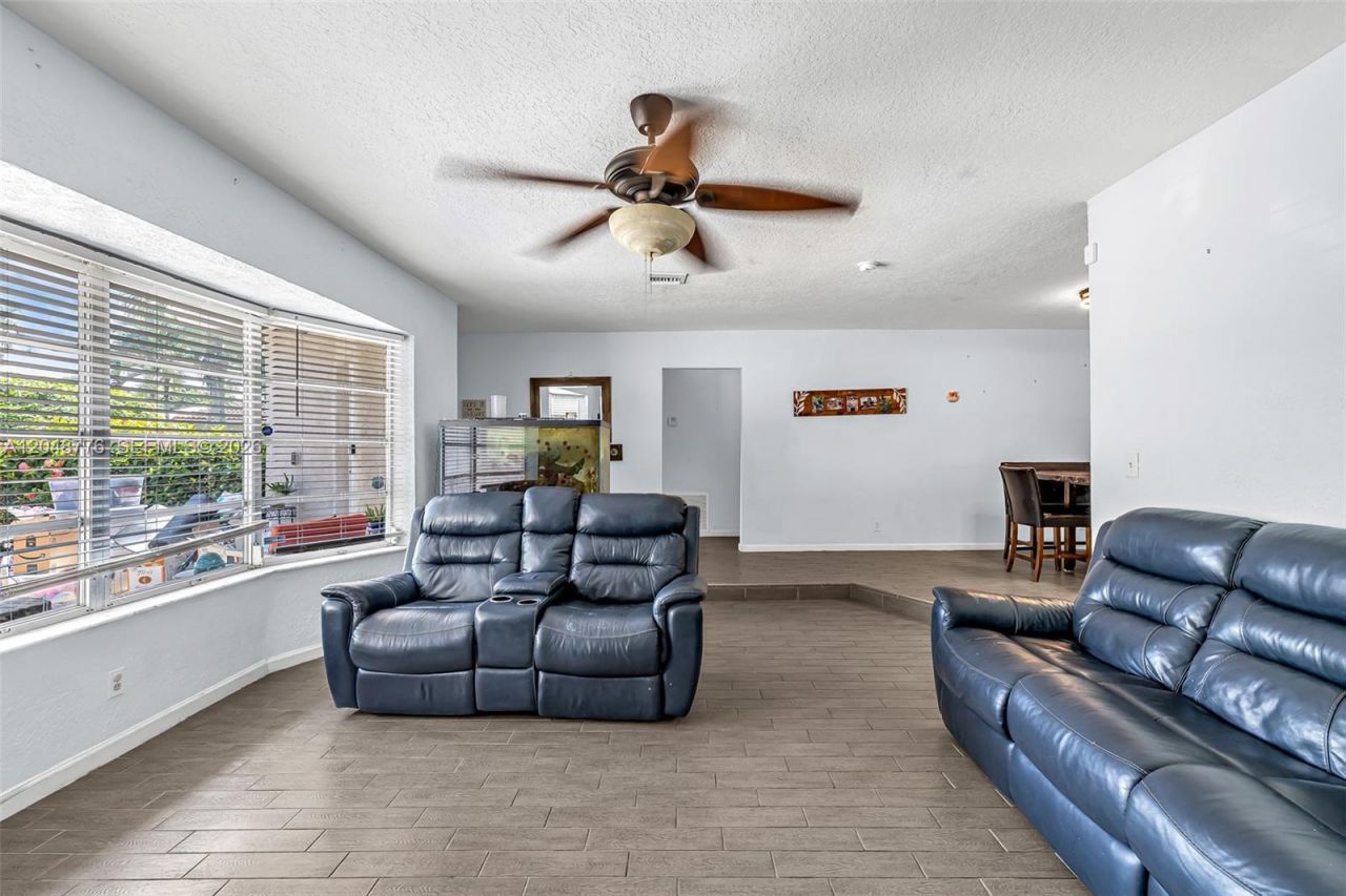 5045 SW 10th St , Margate, FL 33068 Photo