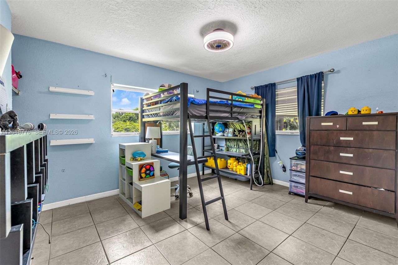 5045 SW 10th St , Margate, FL 33068 Photo