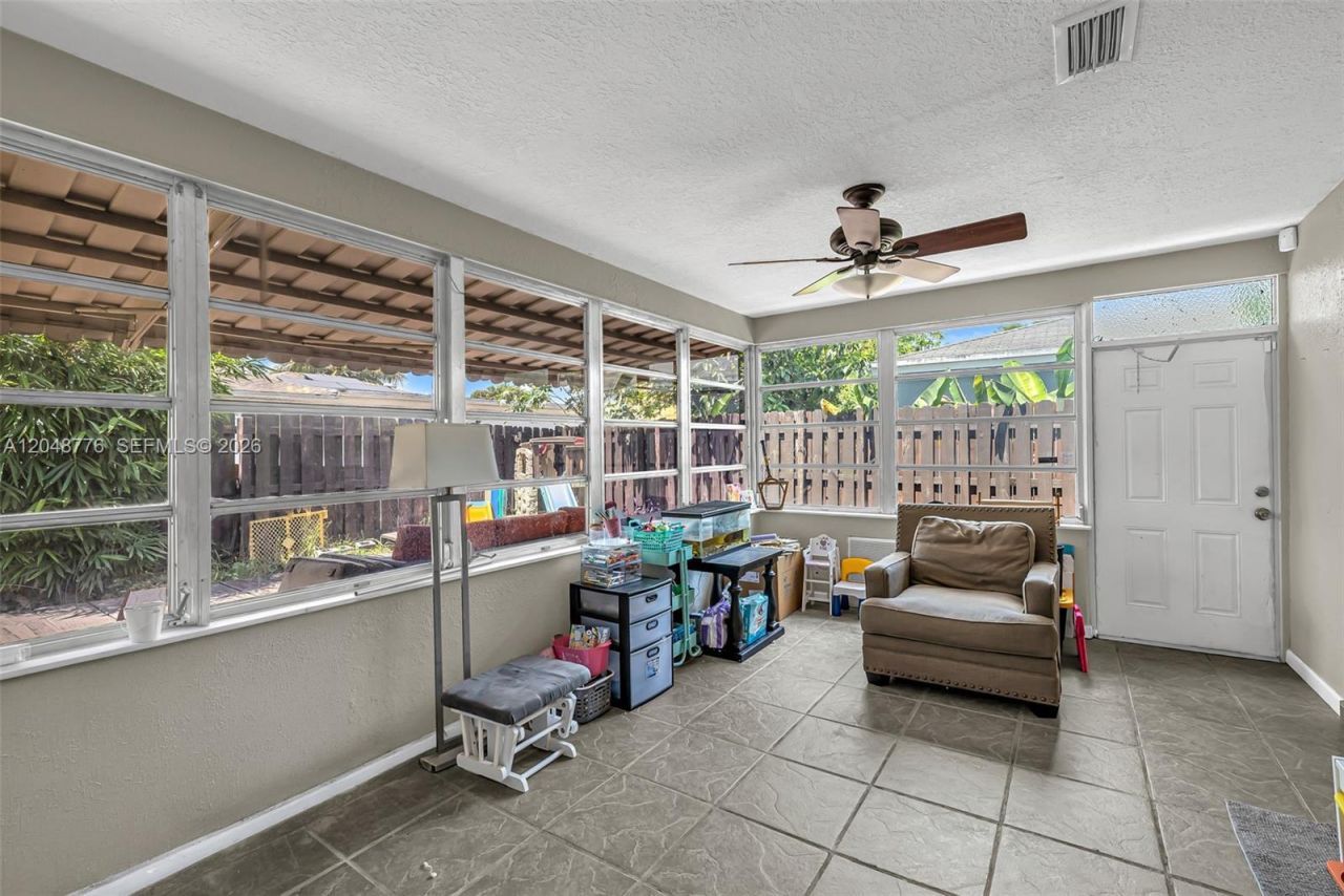 5045 SW 10th St , Margate, FL 33068 Photo