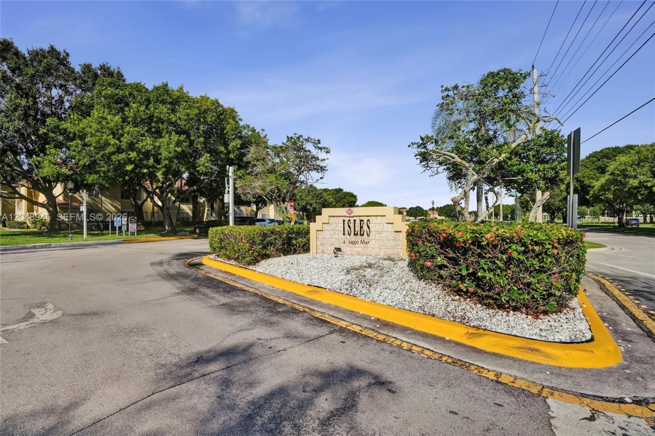 12760 Vista Isles Dr, Unit 721, Sunrise, FL 33325 Photo