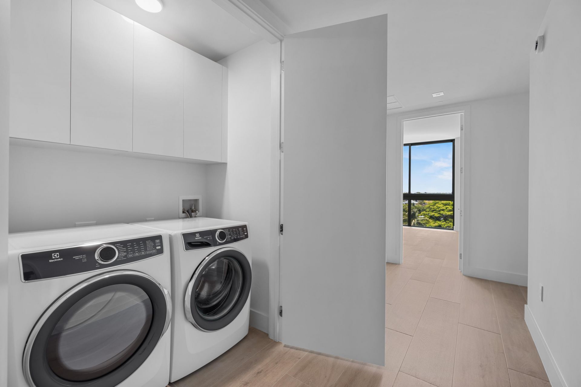 305 Briny Avenue, Unit 506, Pompano Beach, FL 33062 Photo