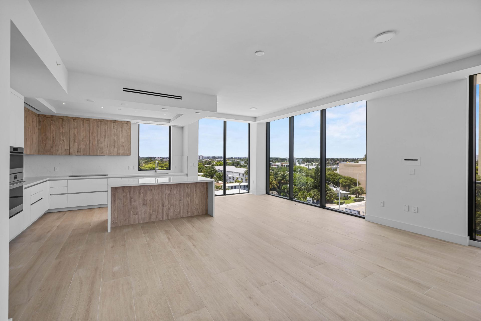 305 Briny Avenue, Unit 506, Pompano Beach, FL 33062 Photo