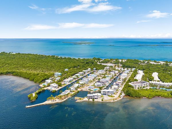 108 Coral Way, KEY LARGO, FL 33037