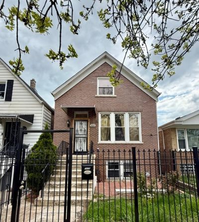 3439 S Claremont Avenue, Chicago, IL 60608 Main Photo