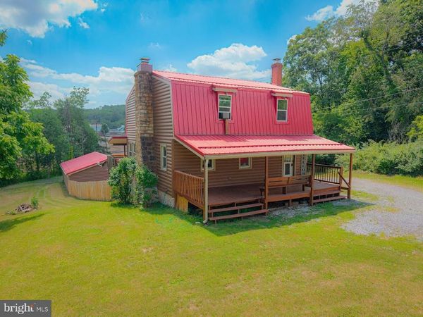 3311 VALLEY RAOD , FISHERTOWN, PA 15539