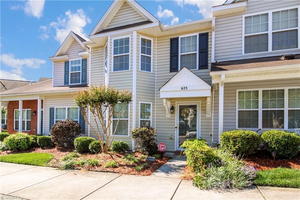 625 Grasswren Way, Greensboro, NC 27409 Main Photo