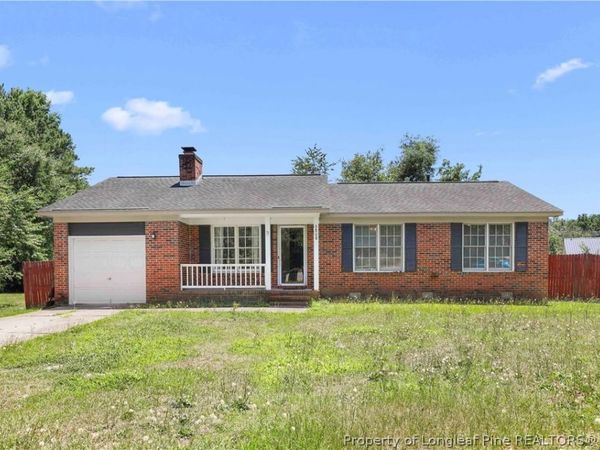 6808 Leeds Court, Fayetteville, NC 28304