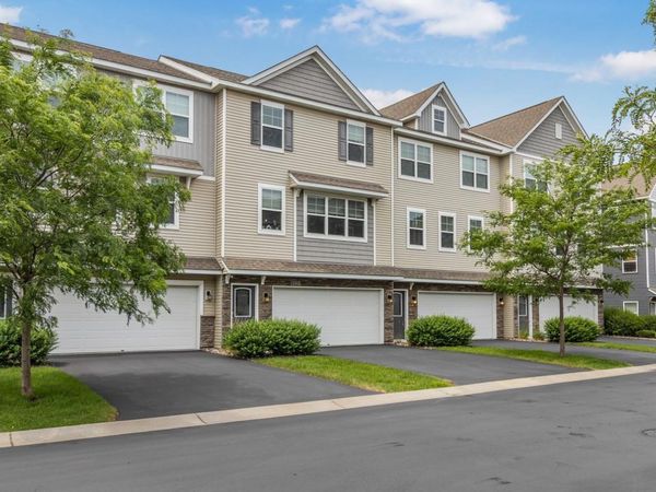 8720 Granite Circle, Woodbury, MN 55129