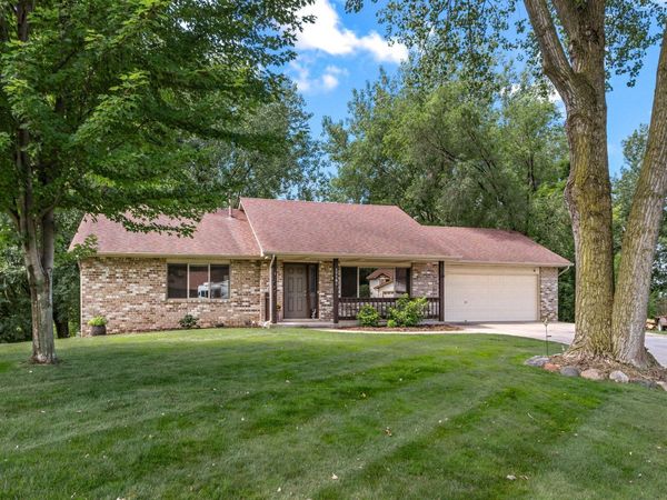 17781 Jasper Court, Lakeville, MN 55044