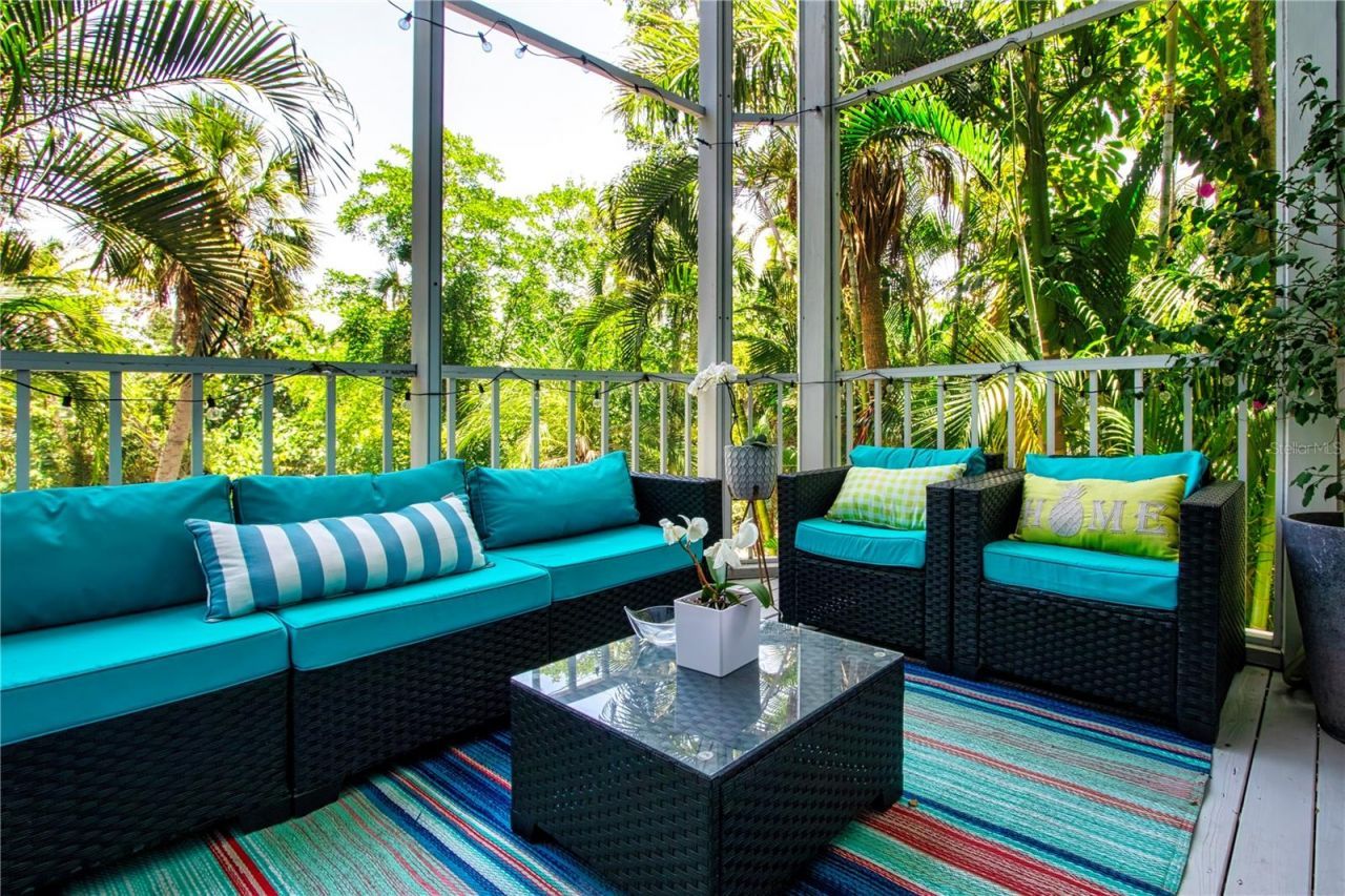 3915 Somerset Drive, Unit 9, Sarasota, FL 34242 Photo