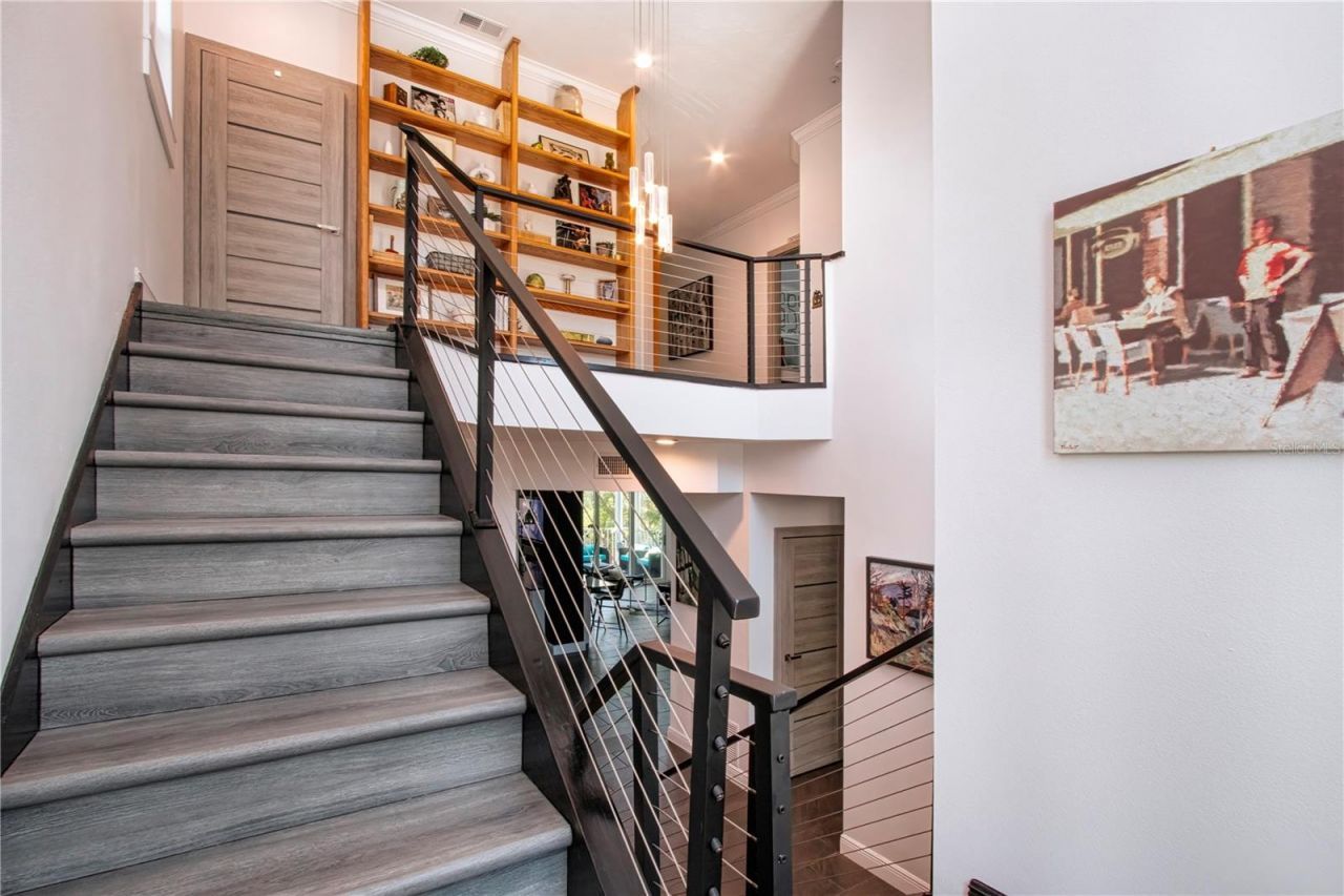 3915 Somerset Drive, Unit 9, Sarasota, FL 34242 Photo