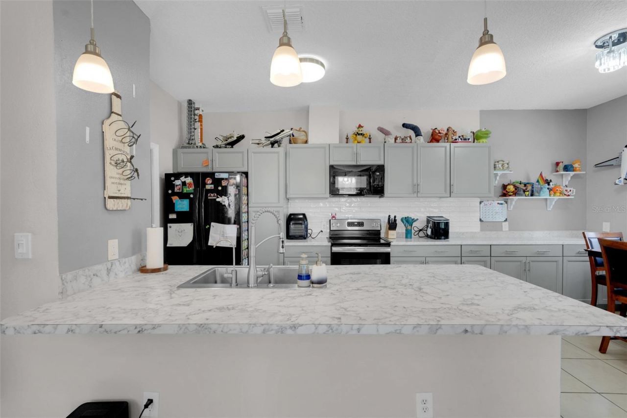 4384 Paradise Cove Court , Kissimmee, FL 34746 Photo