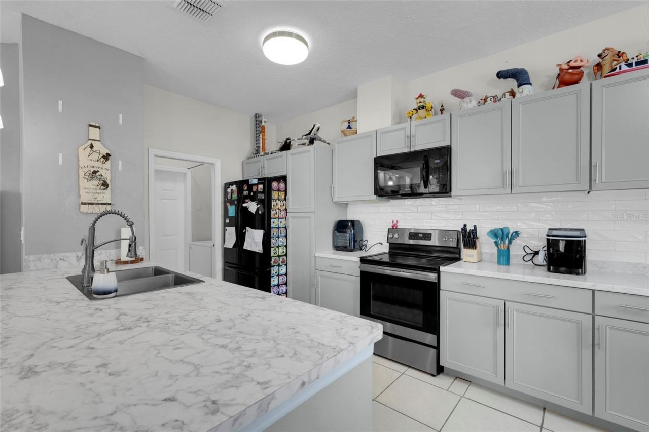 4384 Paradise Cove Court , Kissimmee, FL 34746 Photo