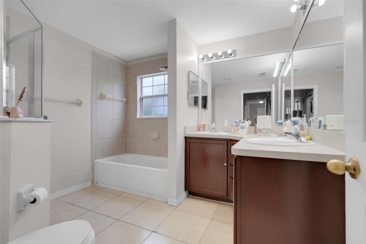 4384 Paradise Cove Court , Kissimmee, FL 34746 Photo