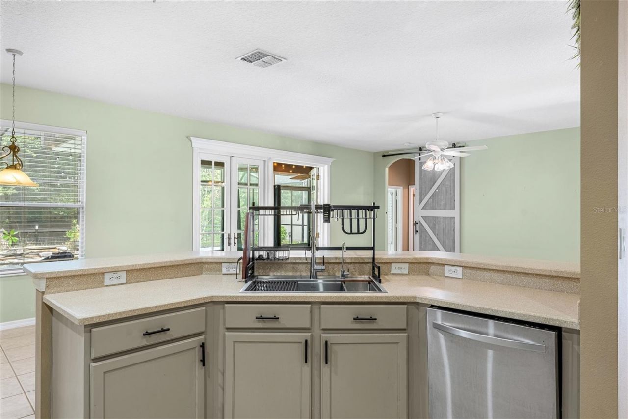 2438 Greenwillow Drive , Orlando, FL 32825 Photo