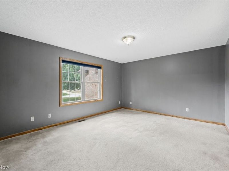 344 Greenbriar Drive, Ravenna, OH 44266 Photo 12