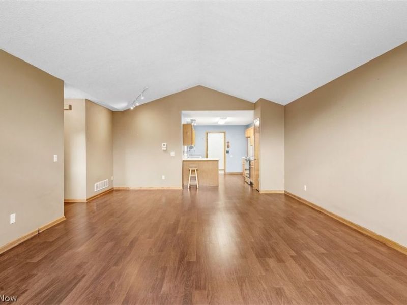 344 Greenbriar Drive, Ravenna, OH 44266 Photo 7