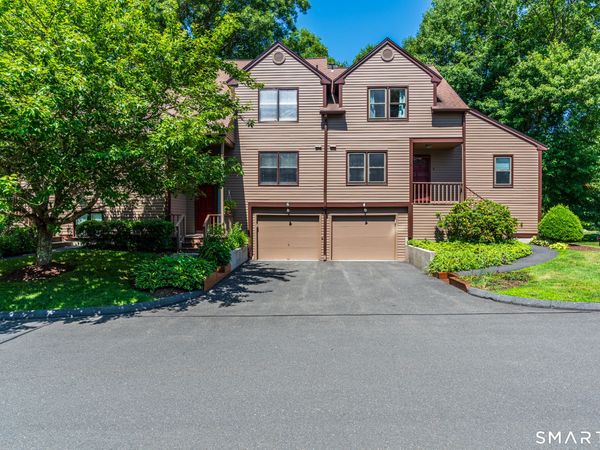 6 Rolling Ridge, Unit 6, Monroe, CT 06468