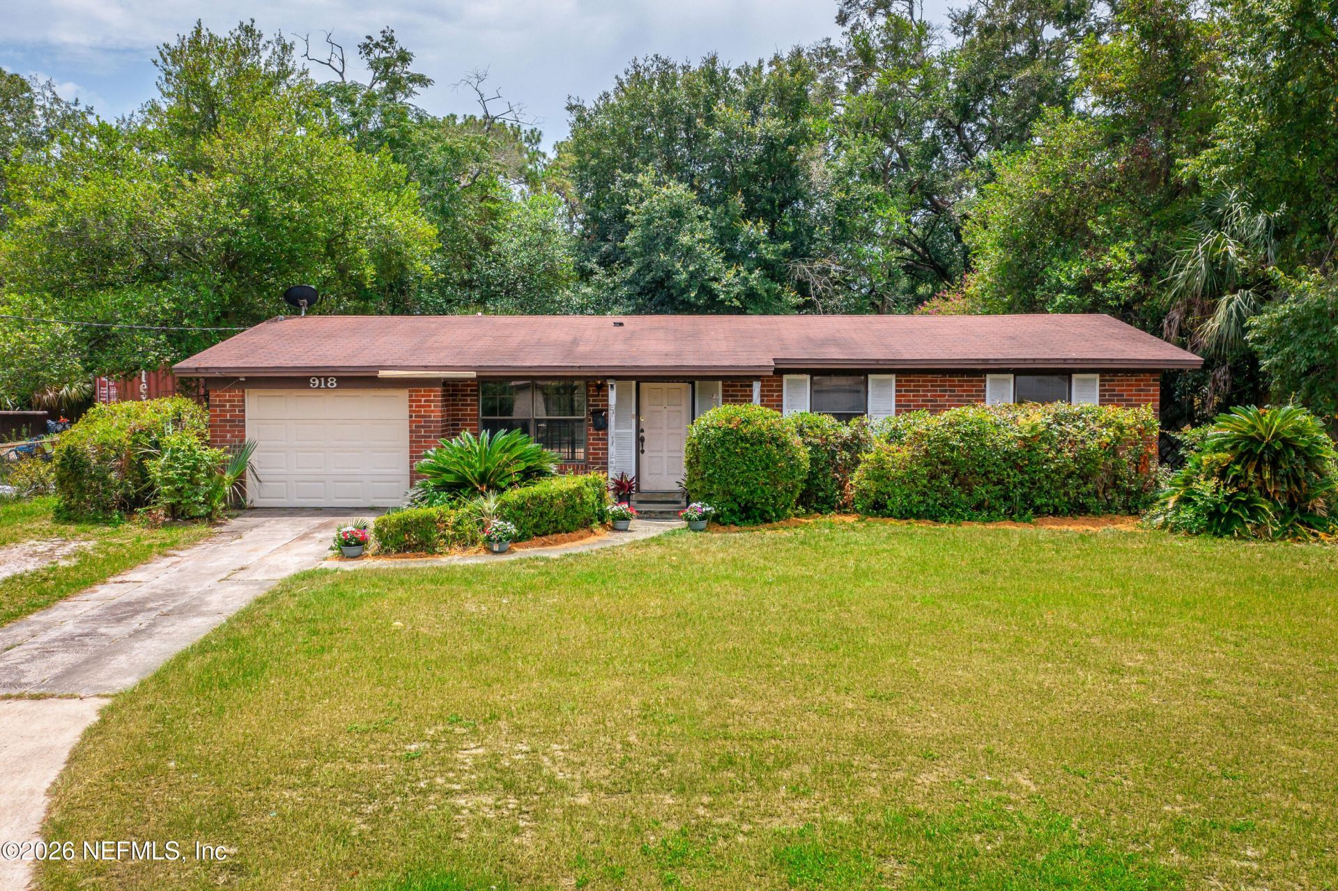 918 Bacall Road, Jacksonville, FL 32218 Main Photo